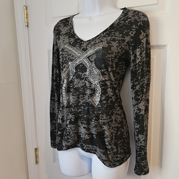 🔥Crossed Revolver Rhinestone Long Sleeve Tee Size Small - Picture 2 of 6